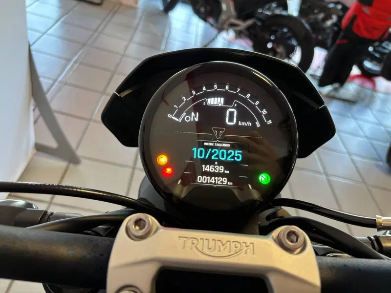 Triumph Trident 660 (2021 - 24) (3)