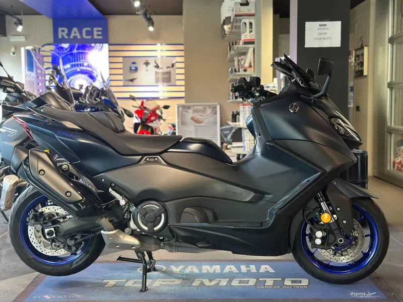 Yamaha T-Max 560 (2022 - 24)
