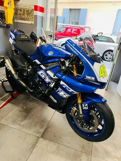Yamaha YZF R1 (2017 - 19) usata