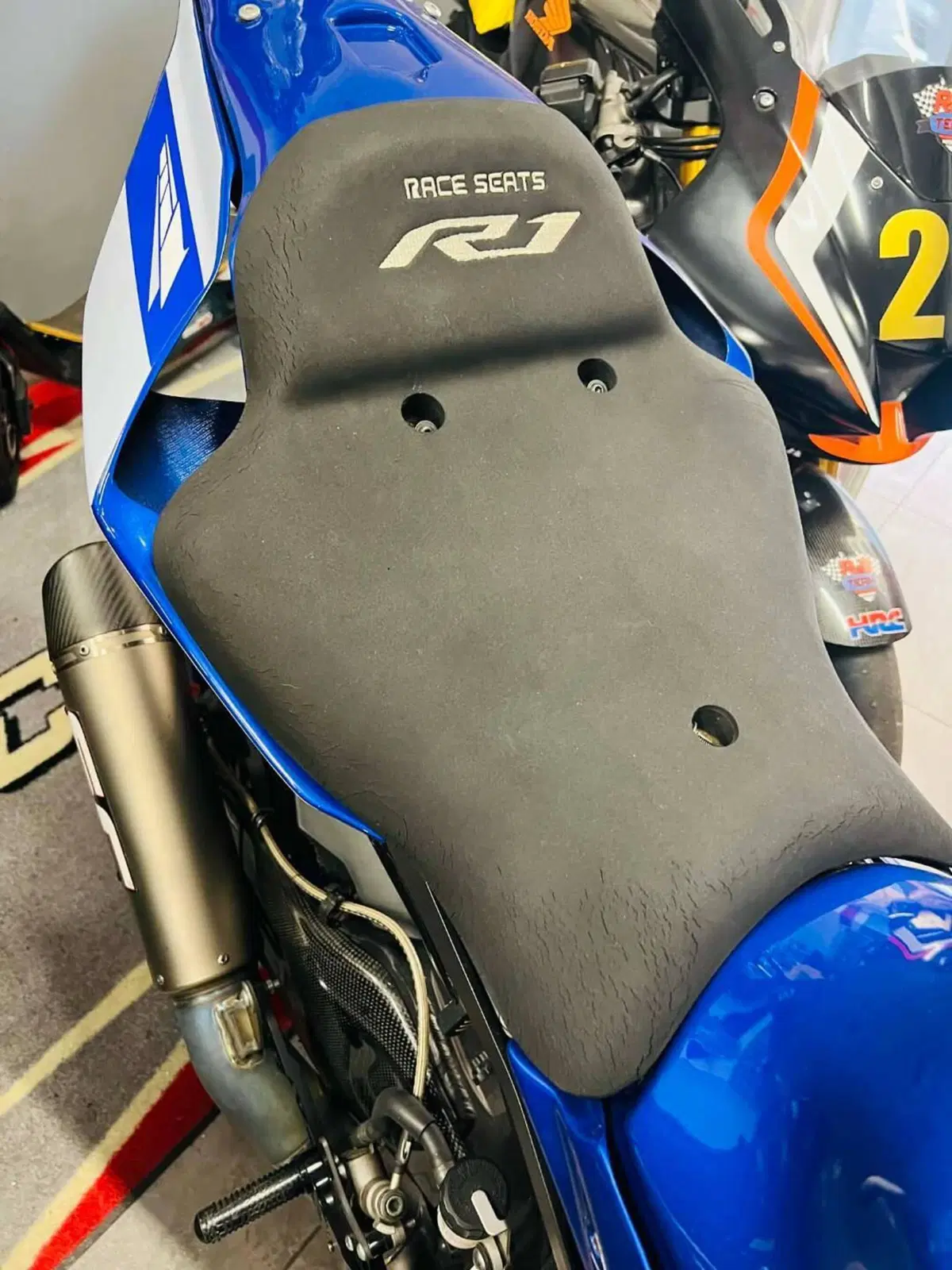 Yamaha YZF R1 (2017 - 19) (7)