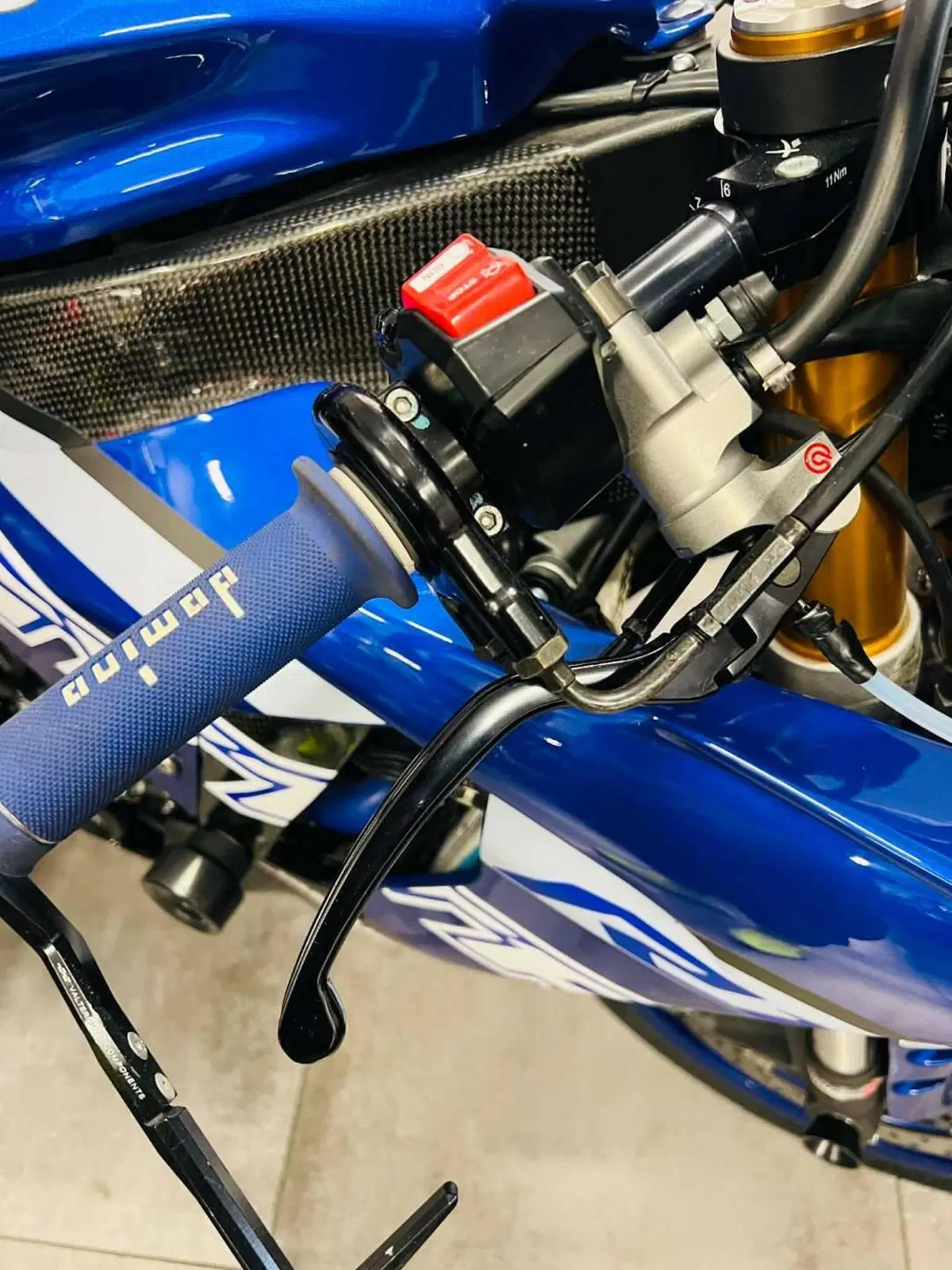 Yamaha YZF R1 (2017 - 19) (11)