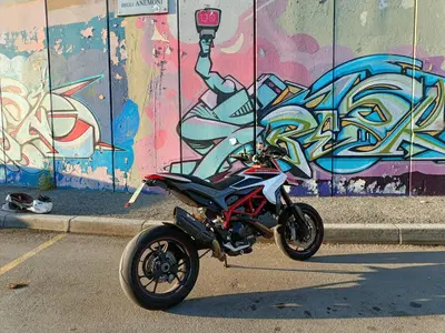 Ducati Hypermotard 821 SP (2013 - 15) usata