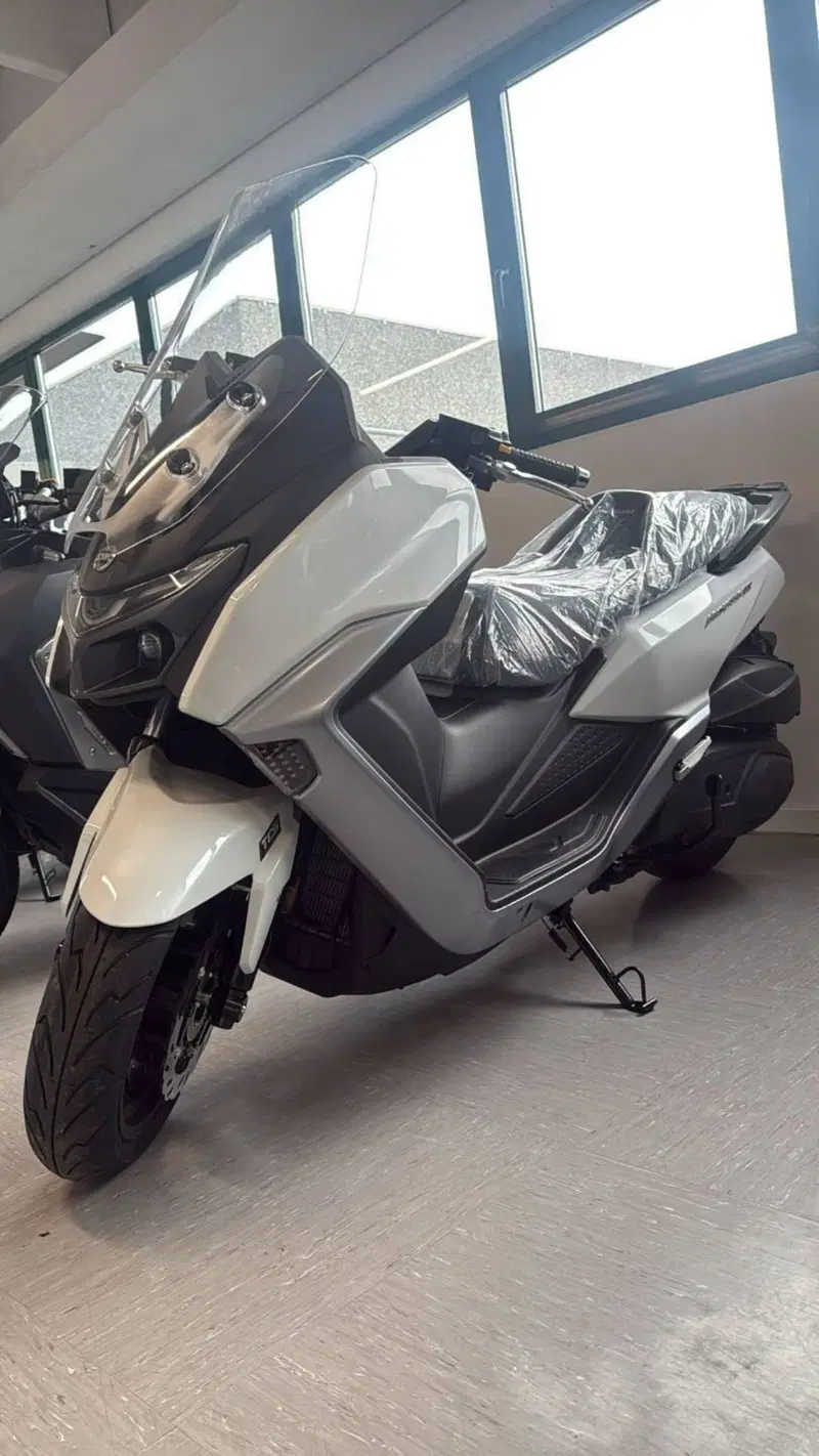 Sym Maxsym 400 GT (2024 - 26) (2)