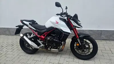 Honda CB 750 Hornet (2023 - 24) usata