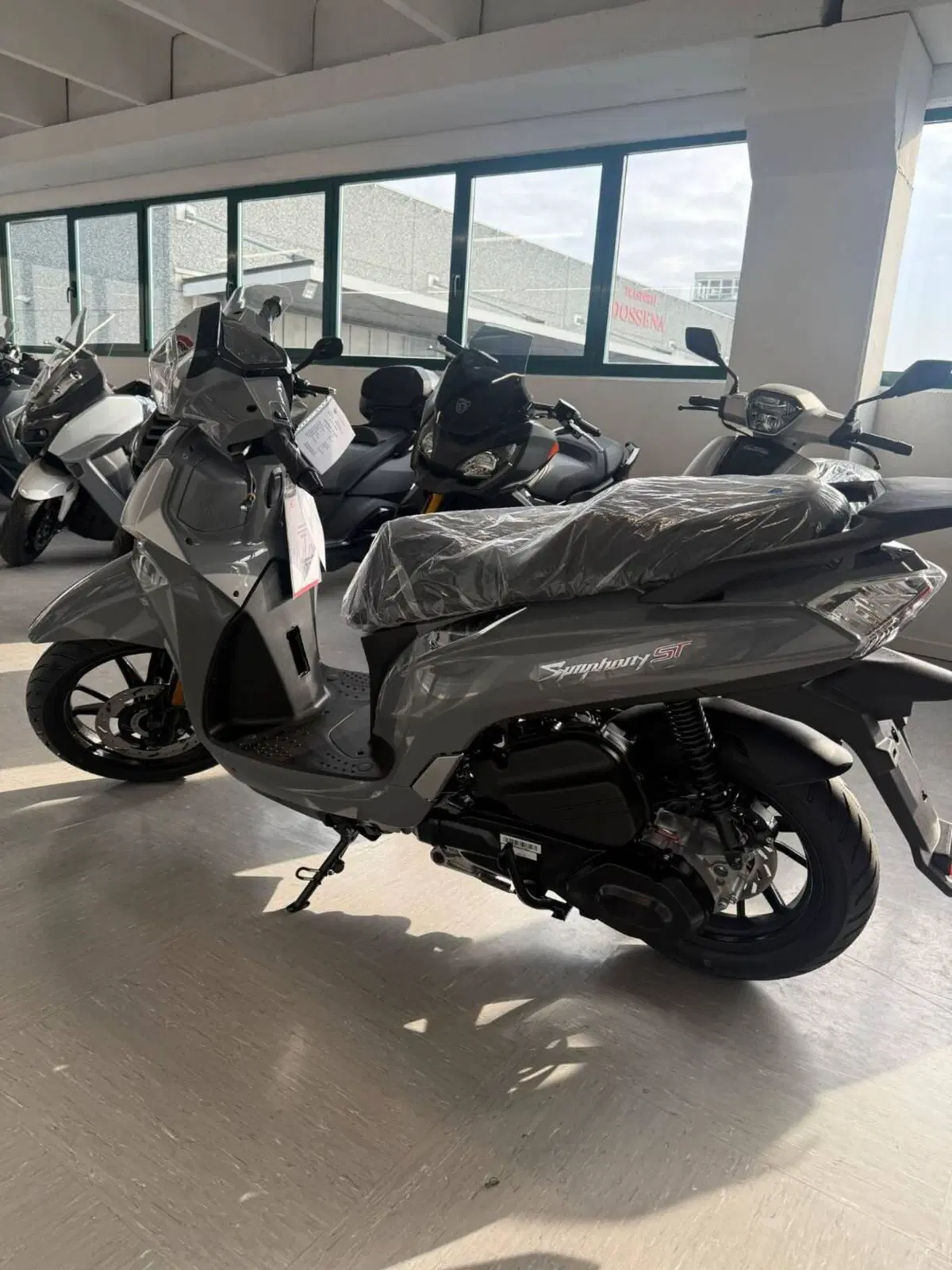 Sym Symphony 125 ST (2025 - 26) (3)