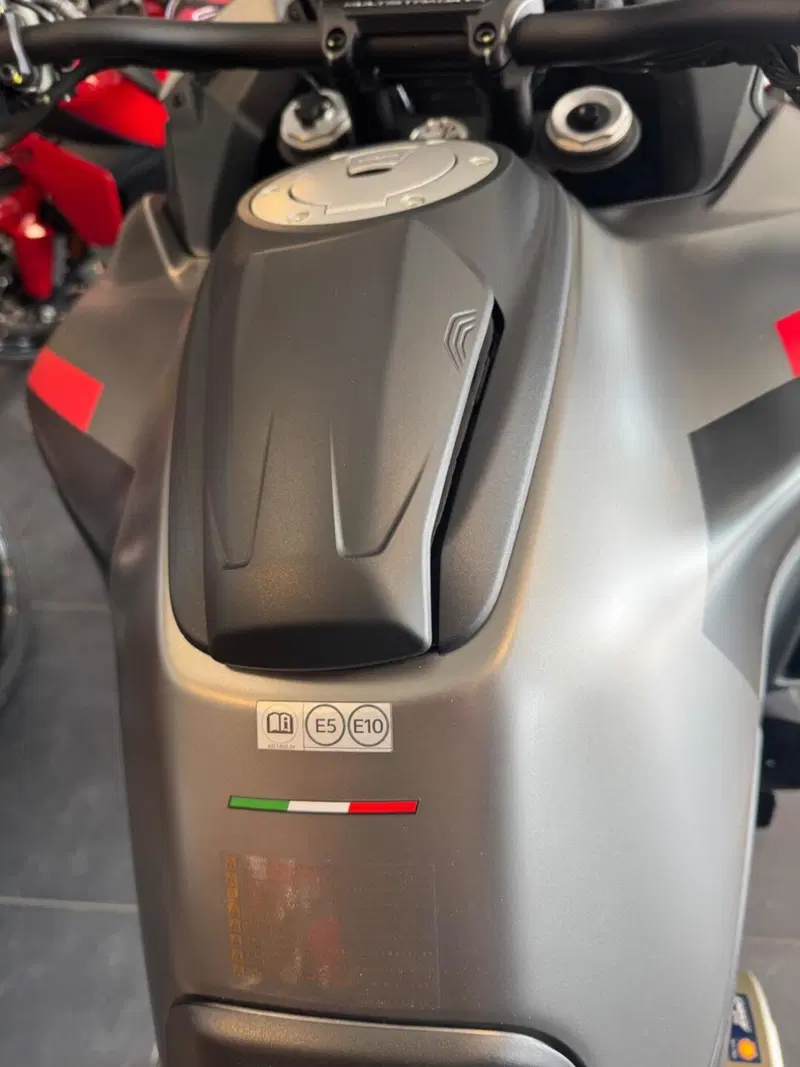 Ducati Multistrada V4 S Grand Tour (2024) (10)