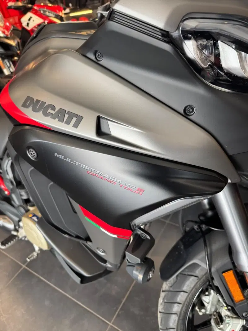 Ducati Multistrada V4 S Grand Tour (2024) (16)