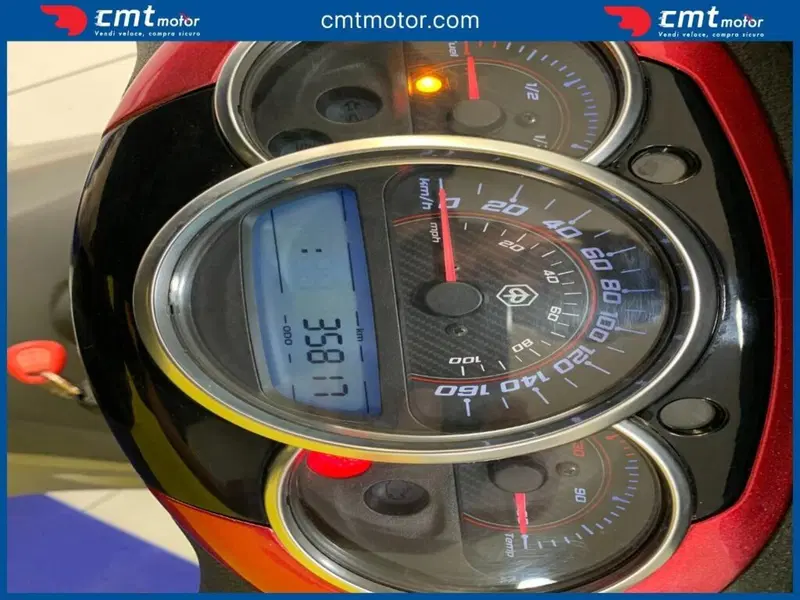 Piaggio Beverly 350 SportTouring ie (2011 - 15) (5)