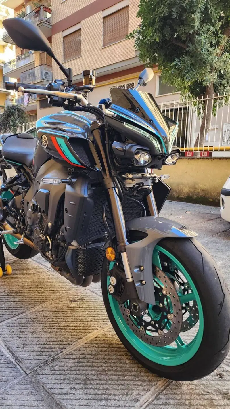 Yamaha MT-10 (2022 - 26) (5)