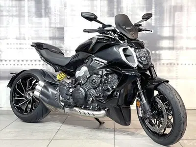Ducati Diavel V4 (2023 - 26) usata