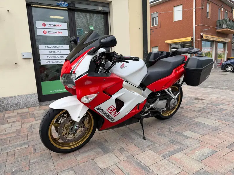 Honda VFR 800 (1998 - 01)