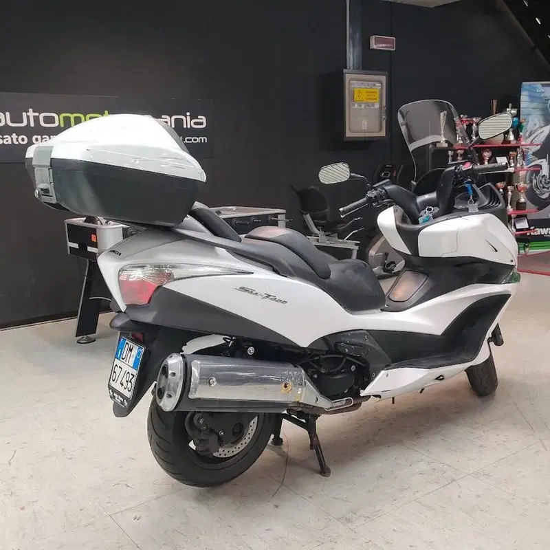 Honda SW-T 400 (2009 - 16) (3)