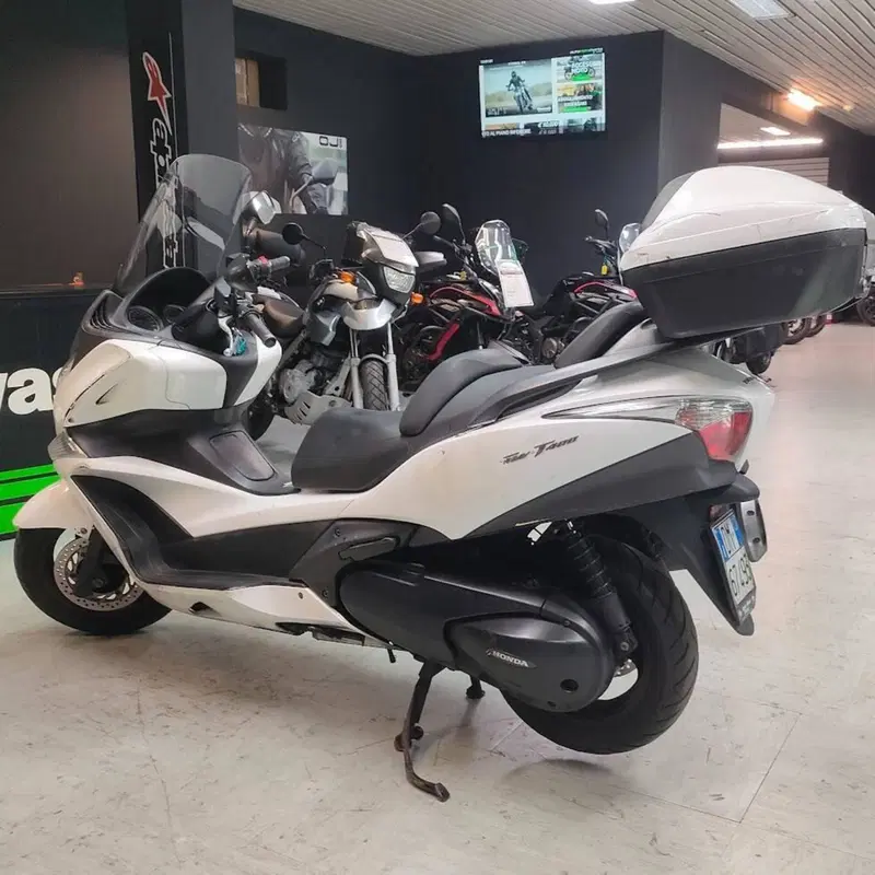 Honda SW-T 400 (2009 - 16) (4)