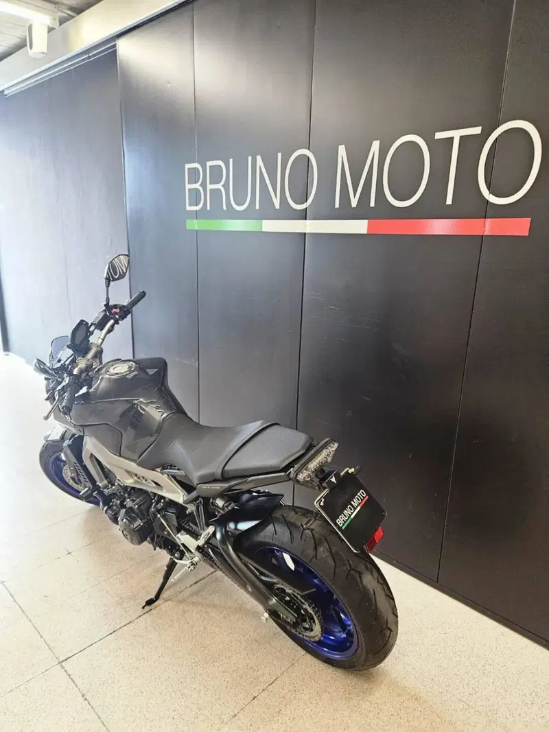 Yamaha MT-09 (2013 - 15) (4)