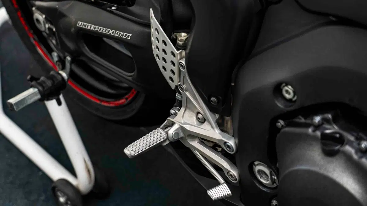 Honda CBR 1000 RR Fireblade (2006 - 07) (14)