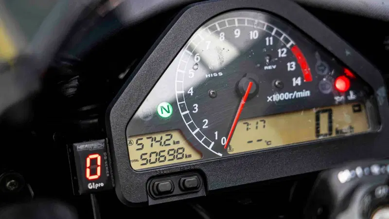 Honda CBR 1000 RR Fireblade (2006 - 07) (20)