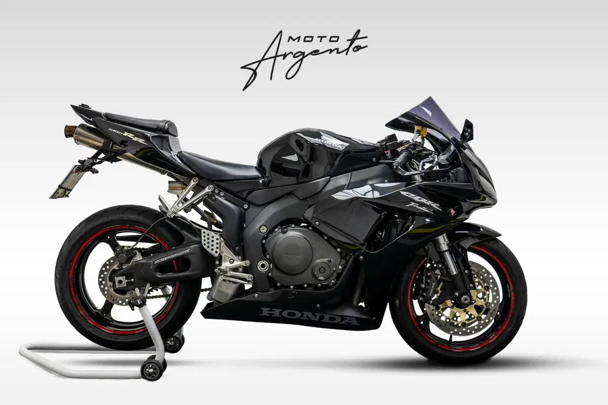 Honda CBR 1000 RR Fireblade (2006 - 07)