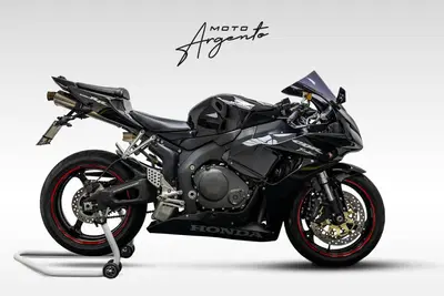 Honda CBR 1000 RR Fireblade (2006 - 07) usata