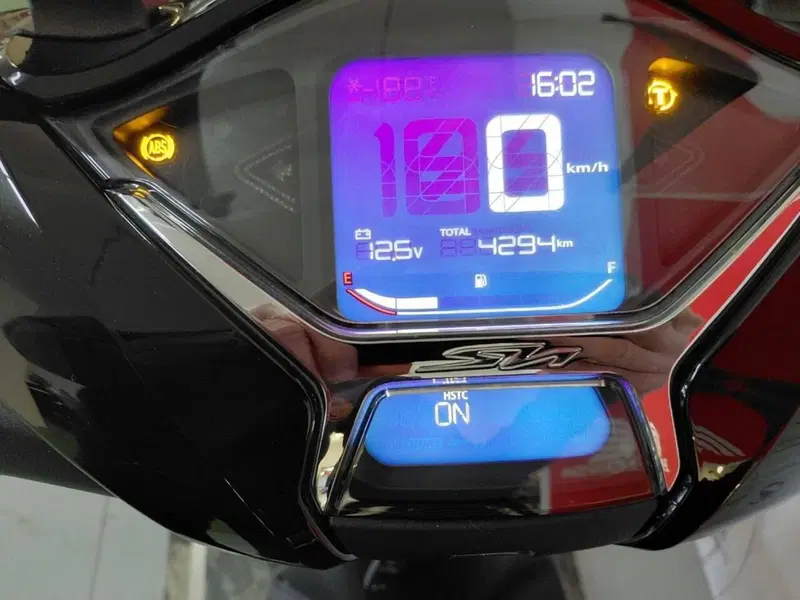 Honda SH 150i (2024 - 25) (4)