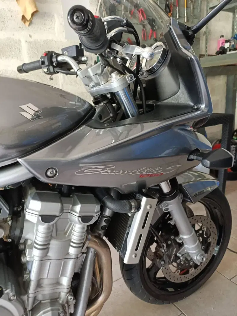 Suzuki GSF 1250 Bandit S (2006 - 11) (2)