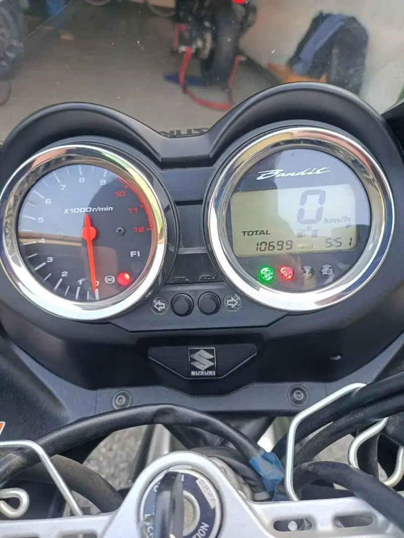 Suzuki GSF 1250 Bandit S (2006 - 11) (9)