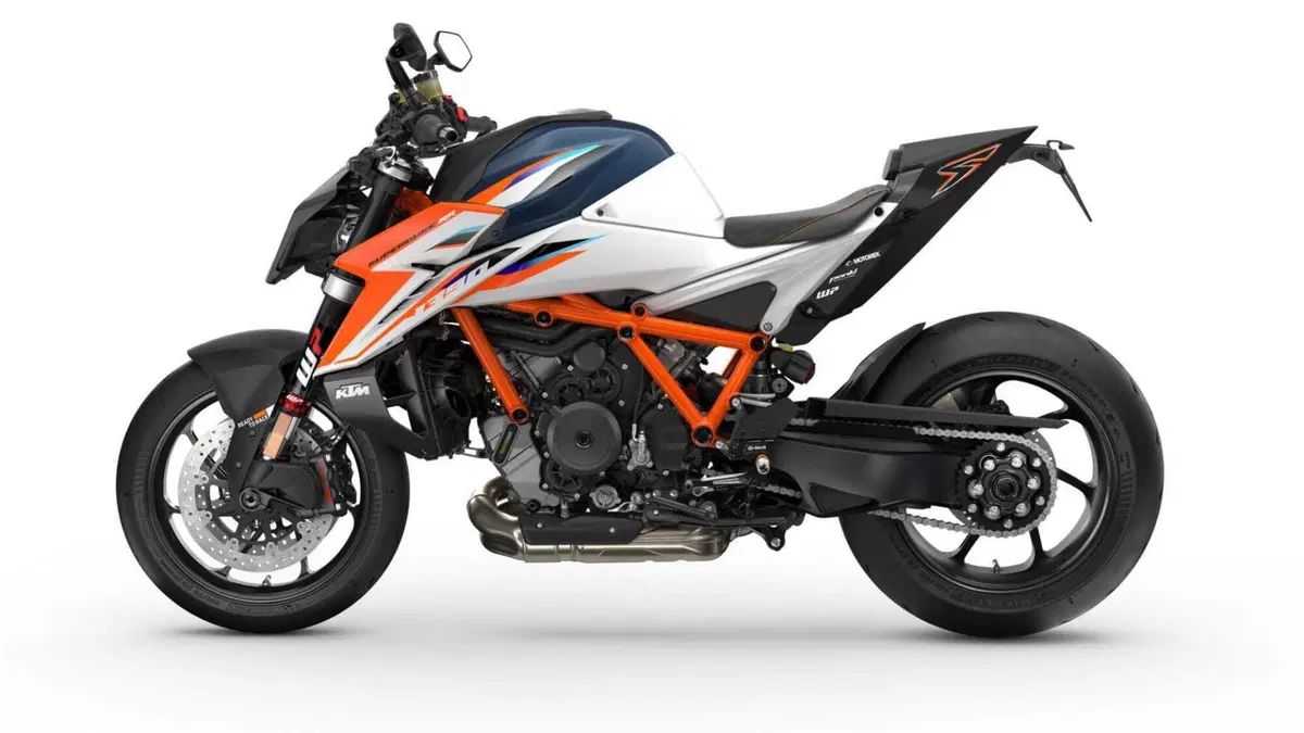 KTM 1390 Super Duke RR 2026: la “bestia” segna l’ultima evoluzione di un mito [GALLERY]  (10)