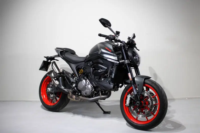 Ducati Monster 937 (2021 - 25) (2)