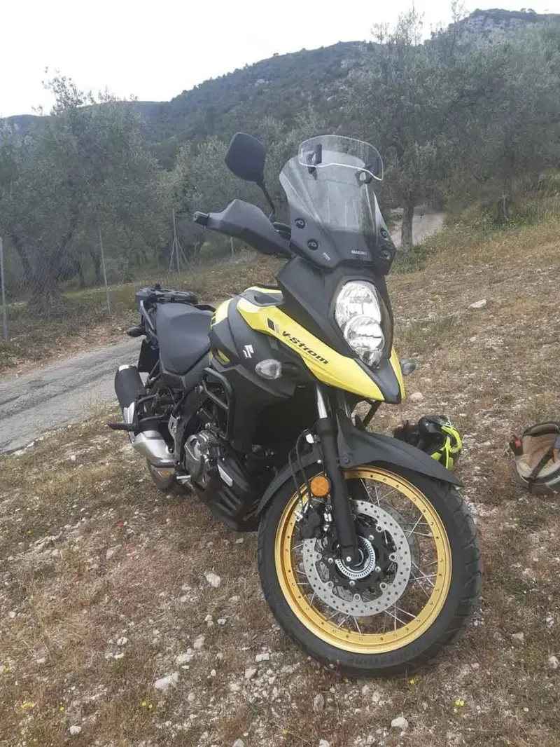 Suzuki V-Strom 650XT (2021 - 25) (3)