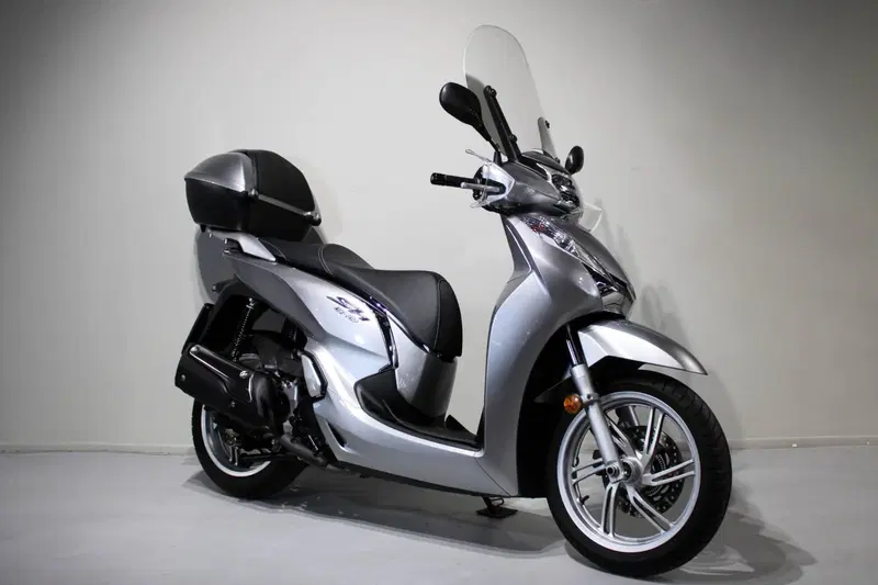 Honda SH 300 i Sport ABS (2018 - 20) (2)