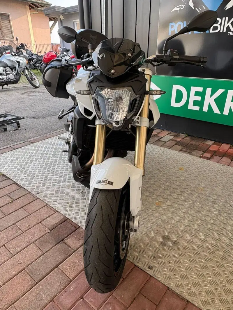 Bmw F 800 R (2015 - 16) (17)