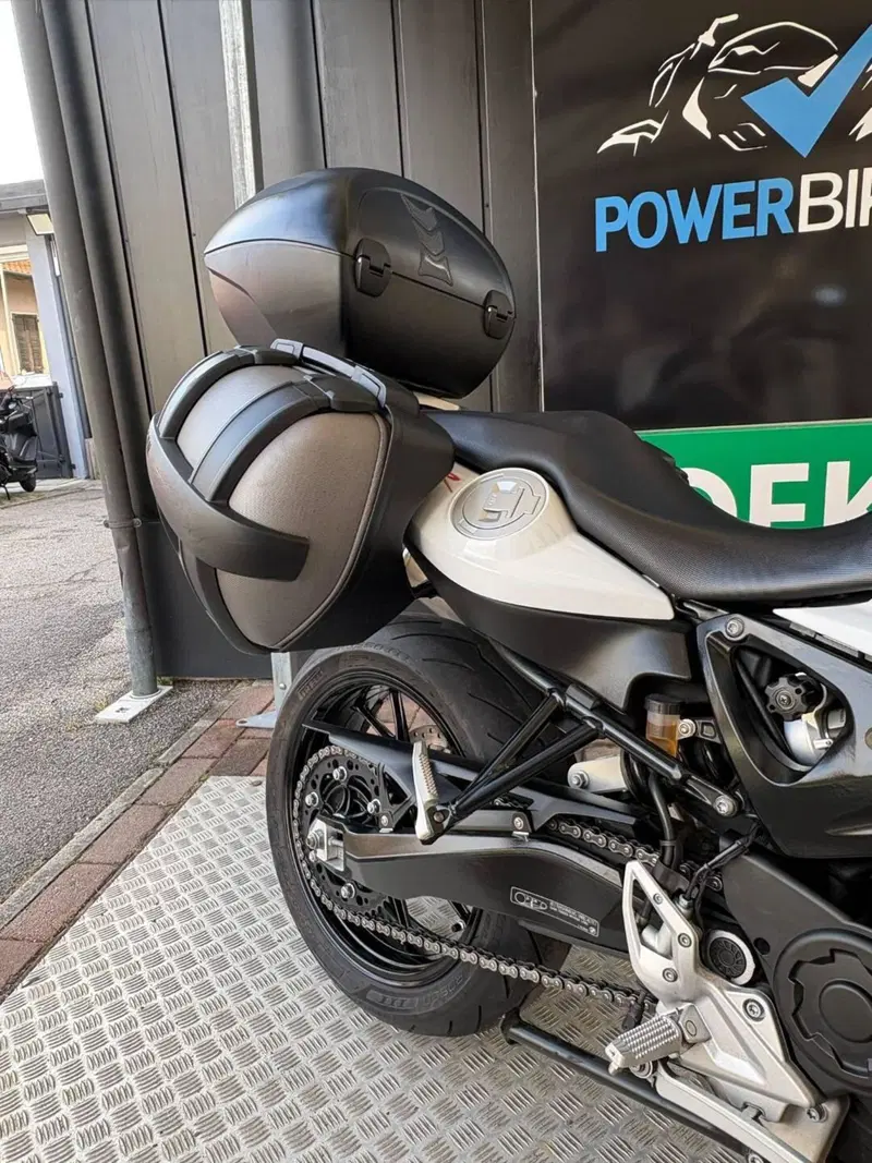 Bmw F 800 R (2015 - 16) (18)