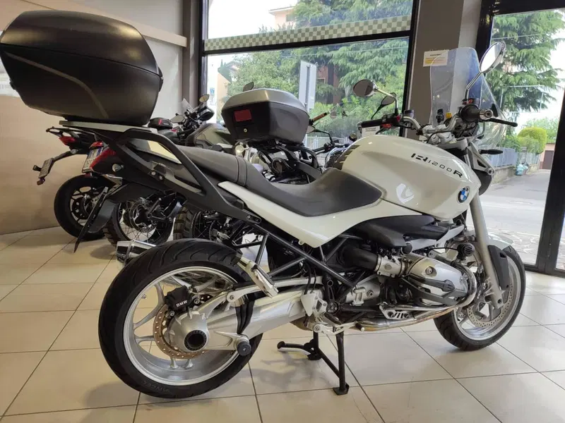 Bmw R 1200 R (2006 - 11) (3)