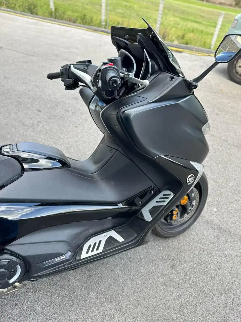 Yamaha T-Max 530 SX (2017 - 19) (11)