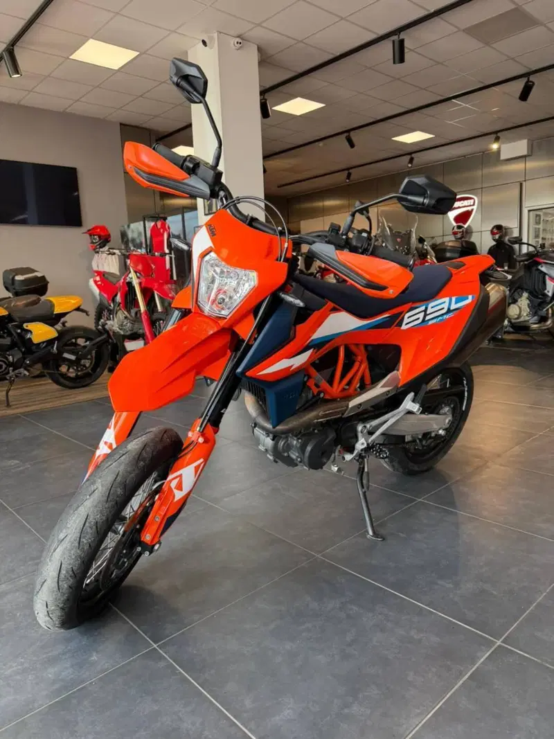 KTM 690 SMC R (2023 - 25) (5)