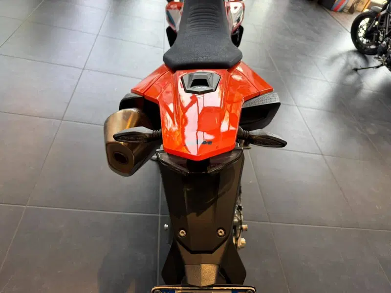 KTM 690 SMC R (2023 - 25) (8)