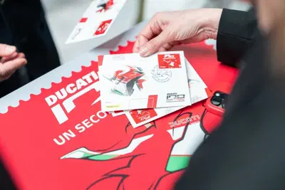 Centenario Ducati: arriva un francobollo emesso dal Ministero delle Imprese e del Made in Italy