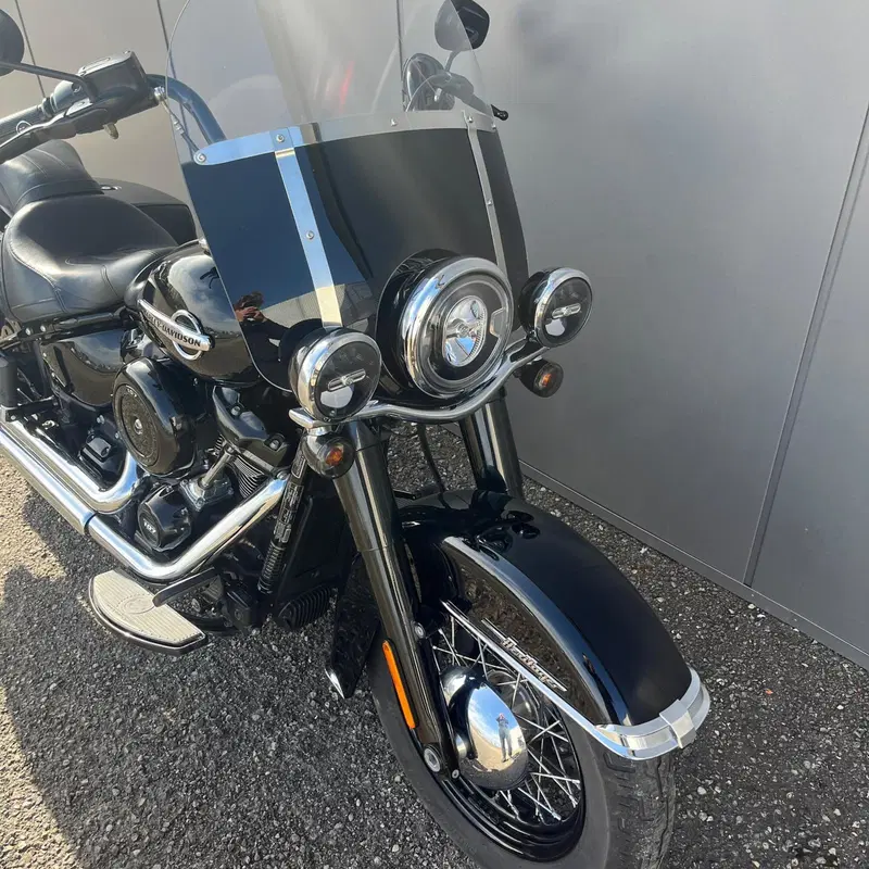 Harley-Davidson 107 Heritage Classic (2018 - 19) - FLHC (14)