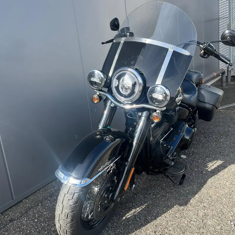 Harley-Davidson 107 Heritage Classic (2018 - 19) - FLHC (24)