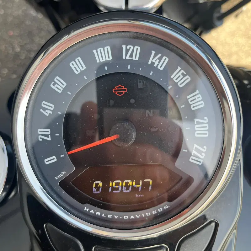 Harley-Davidson 107 Heritage Classic (2018 - 19) - FLHC (8)
