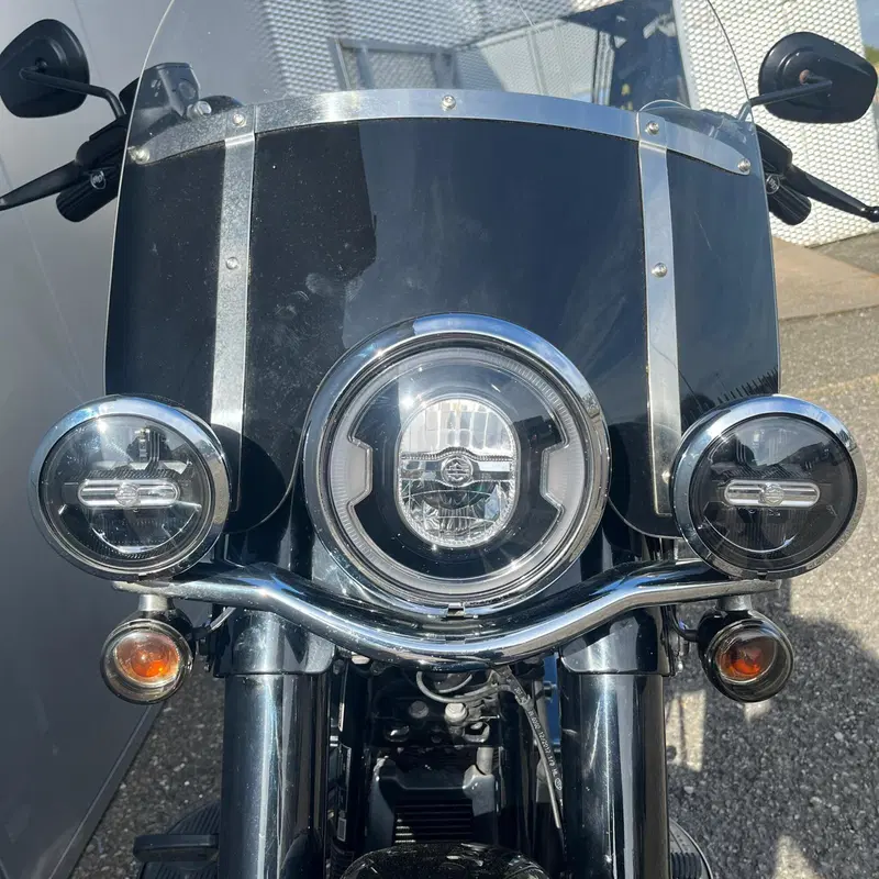 Harley-Davidson 107 Heritage Classic (2018 - 19) - FLHC (25)