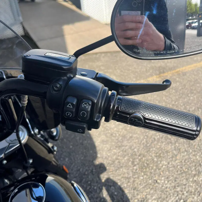 Harley-Davidson 107 Heritage Classic (2018 - 19) - FLHC (9)