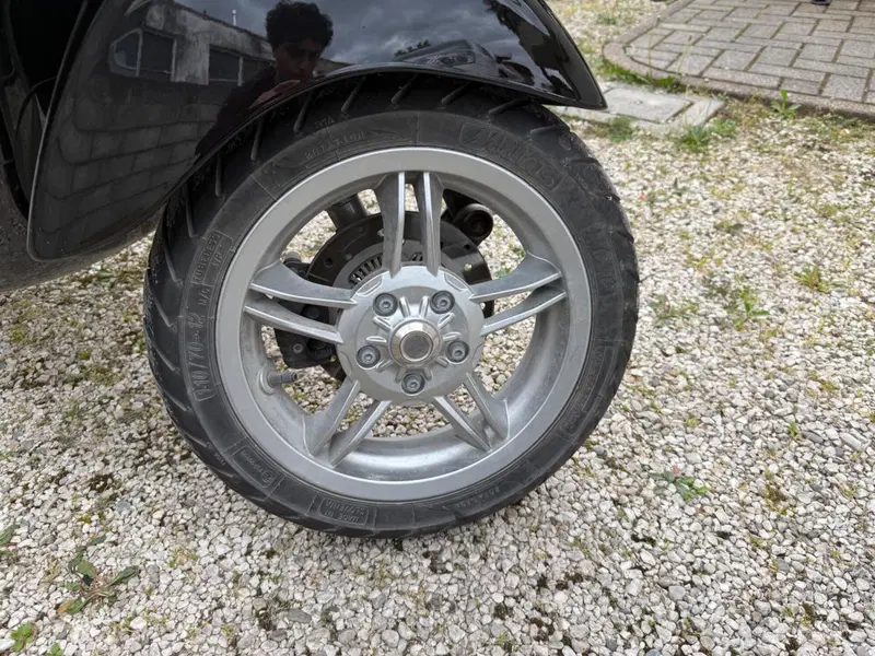 Vespa Primavera 125 (2024 - 25) (8)