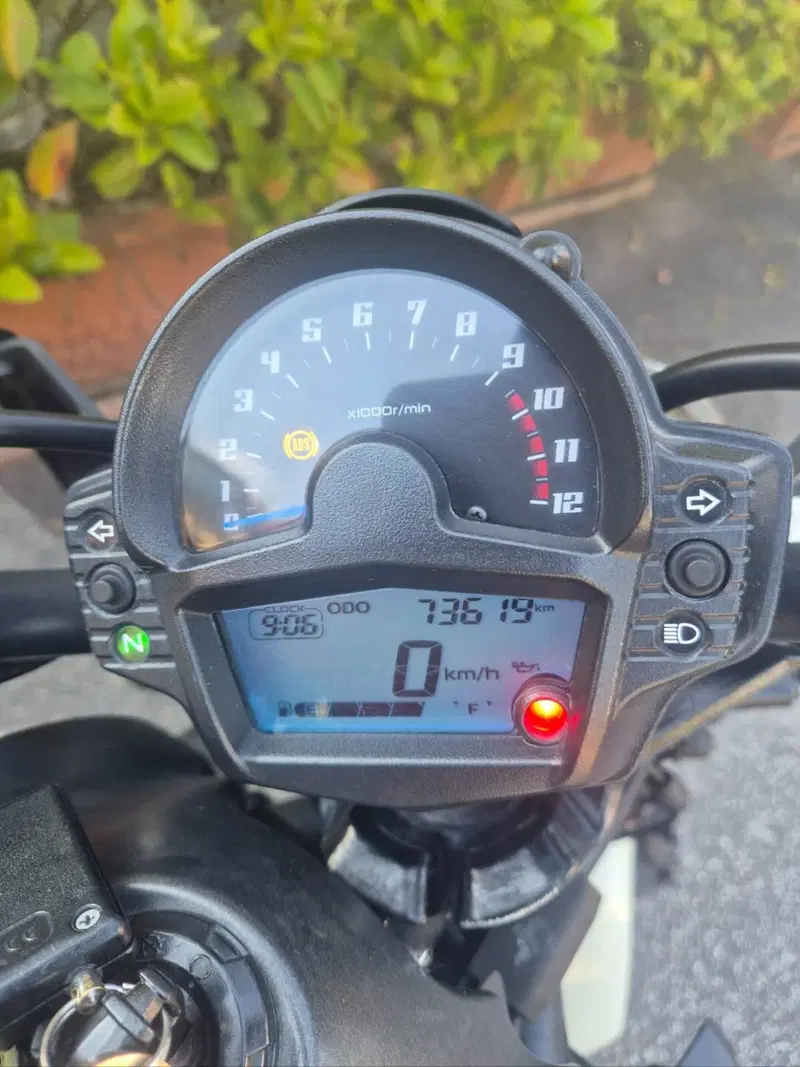 Kawasaki Vulcan S 650 SE ABS (2016) (5)