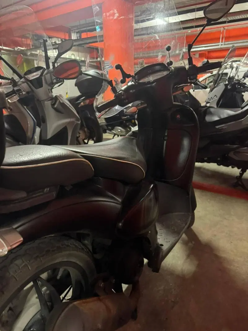 Aprilia Scarabeo 50 2t (2018 - 22) (2)