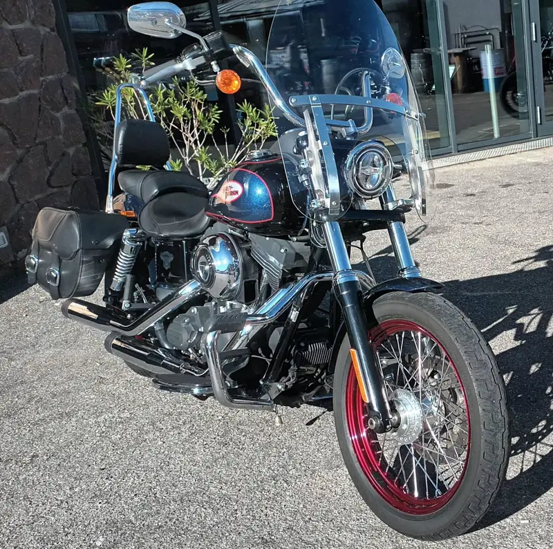 Harley-Davidson 1690 Street Bob Special (2015 - 16) - FXDB (4)