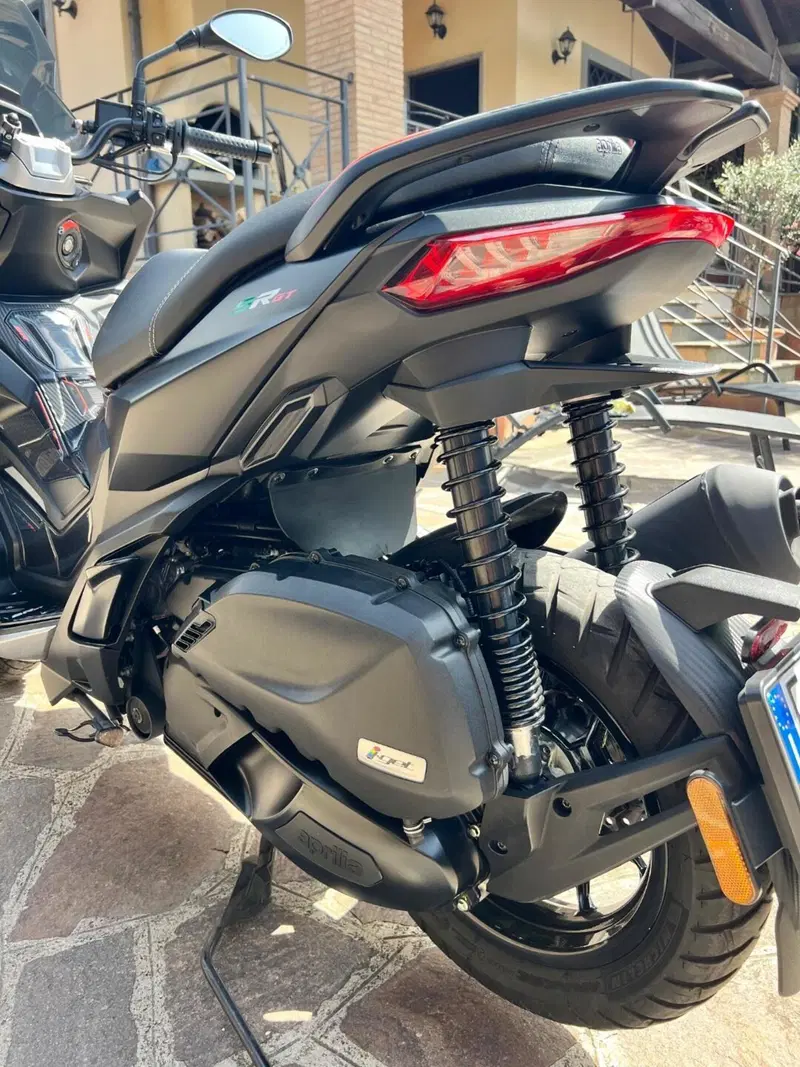 Aprilia SR GT 200 (2022 - 24) (10)