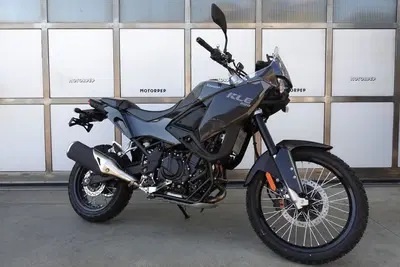 Kawasaki KLE 500 (2026) nuova