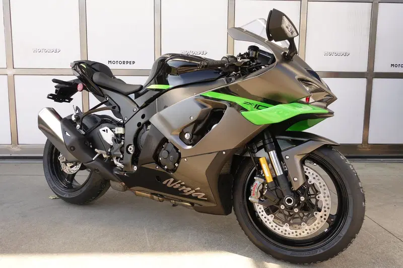 Kawasaki Ninja 1000 ZX-10R (2026) (3)