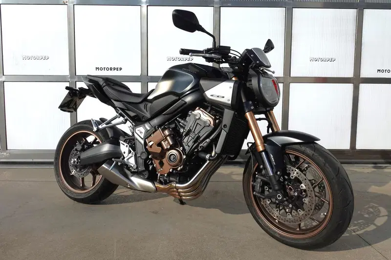 Honda CB 650 R E-Clutch (2024 - 26)