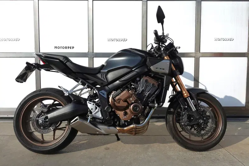 Honda CB 650 R E-Clutch (2024 - 26) (2)